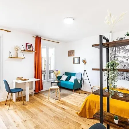 Charm And Convenience In Quatier Latin Διαμέρισμα